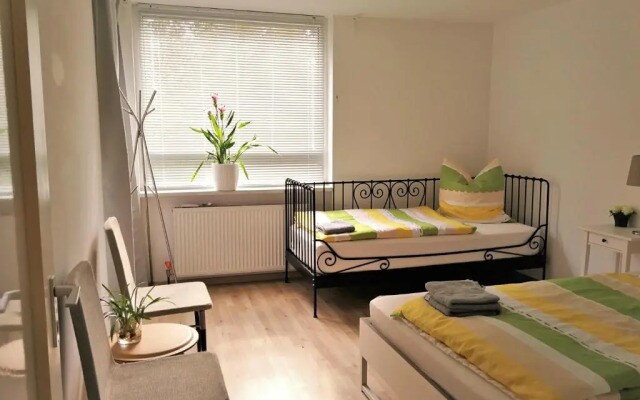 Central-Apt at Lake, CityCenter 5min, Fair 18min!!!