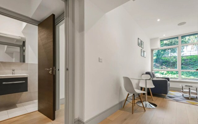 Comfy One Bed Apartment in Broad House, Harrow
