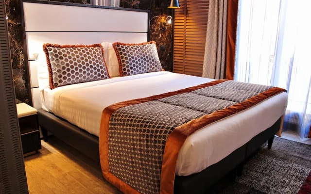 RSH Spanish Steps Luxury Apartment