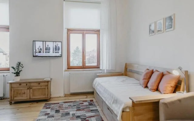 Apartmán 3, Suvorovova 158