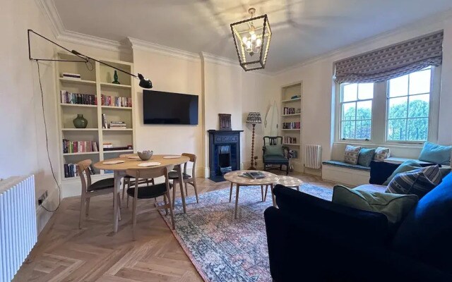 Melody Apartament in Greater London
