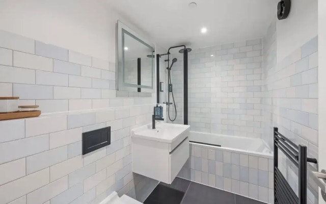 Modern 1 Bedroom Apartment in Fitzrovia