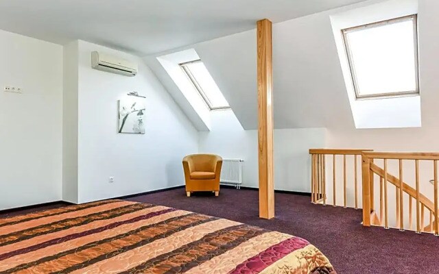 Muza Hotel