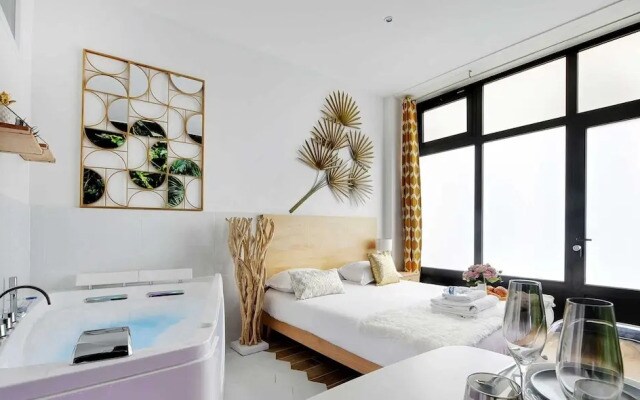 Magnificent Flat - 2br/6p - Champs Elysaes