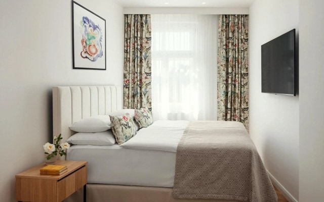 Revolucni Apartments Old Town