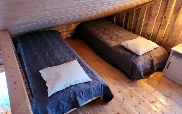 Lapland Riverside Nature Cabin