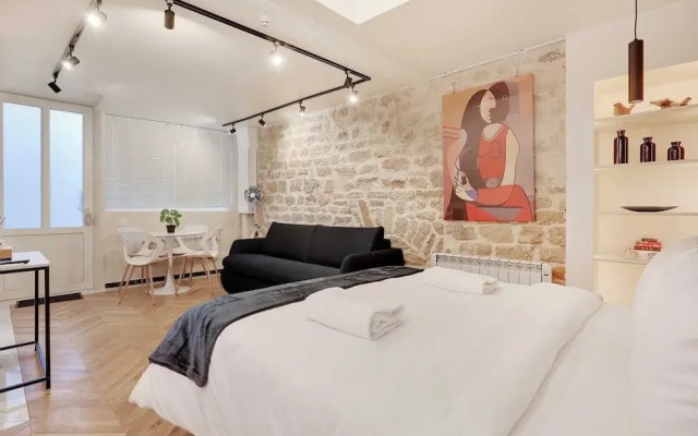 Elegant 4P Studio in the Heart of Montmartre - Paris