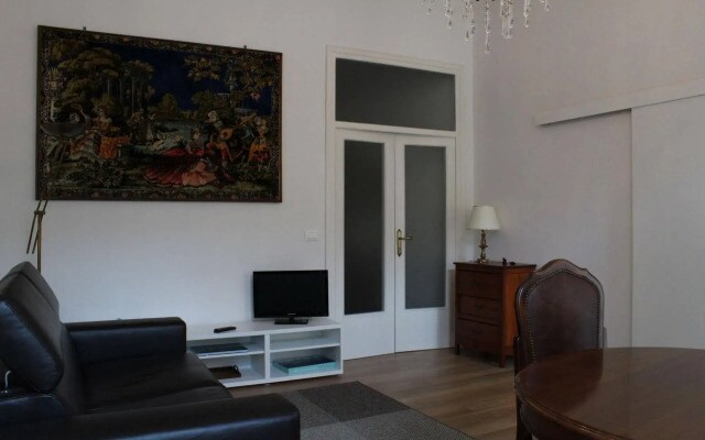 San Giacomo Pied-A-Terre House by Wonderful Italy