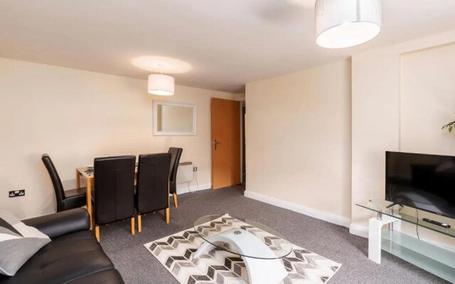 Cosy Apartment & Central Location & Contractors & DSA
