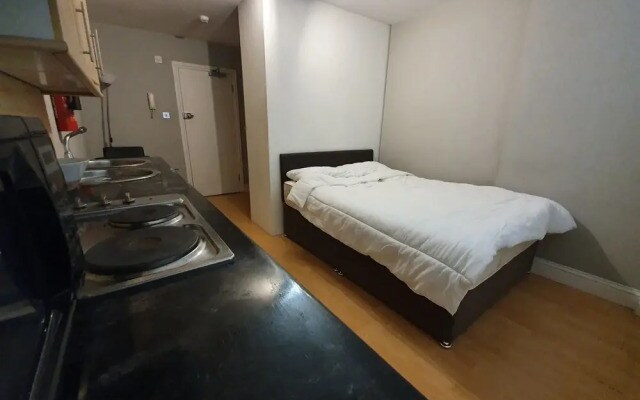 Studio Apartment in South Kensington 14
