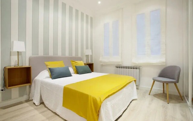Big Apartment 2 Bedrooms & 2 Bathrooms. Chamberí
