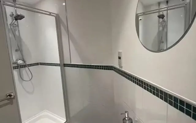 Spacious Comfortable Central Derby 2-bed Apartment