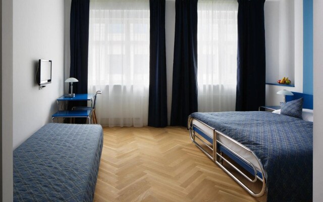 Axa Hotel