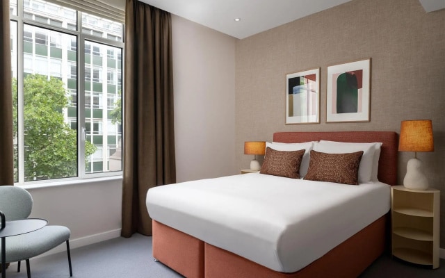 The Lincoln Suites