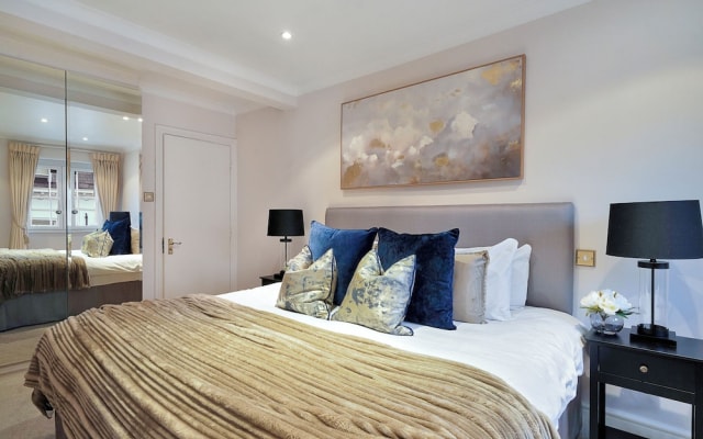 Hertford Flat 14