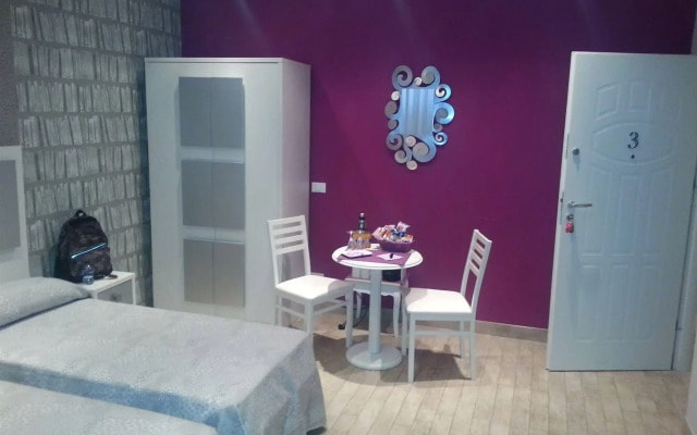 Five Rooms Rome Guesthouse