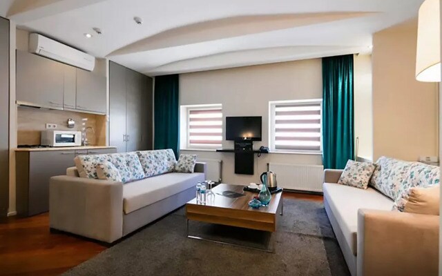 Pera City Suites