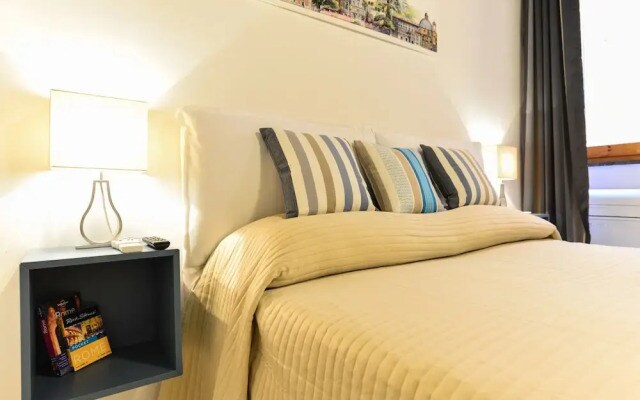 Spanish Steps Cozy Studio