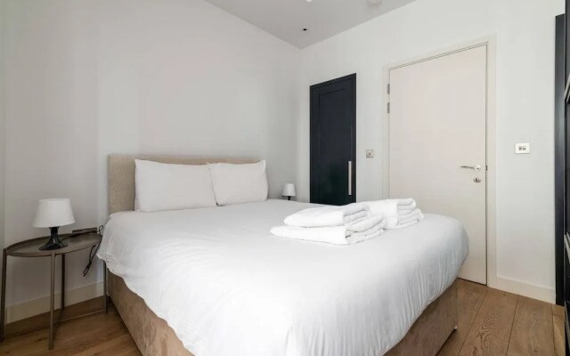 Modern Canning Town Studio