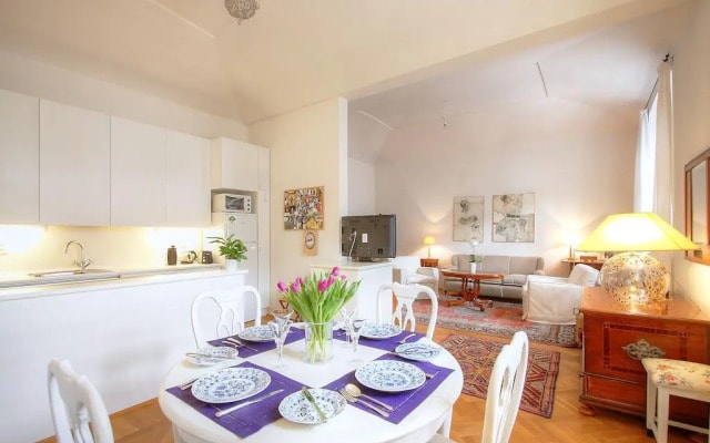 Botanical garden apartment