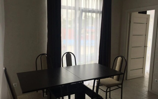 Ryadom S Morem Apartments