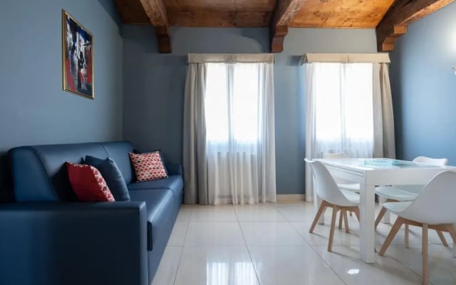 Vivaldi Suite Apt 2 in Venecia