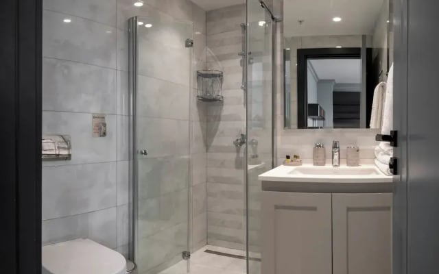 Rusel Park Residence