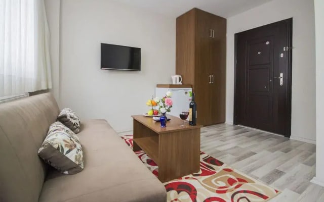 Carina Hotel