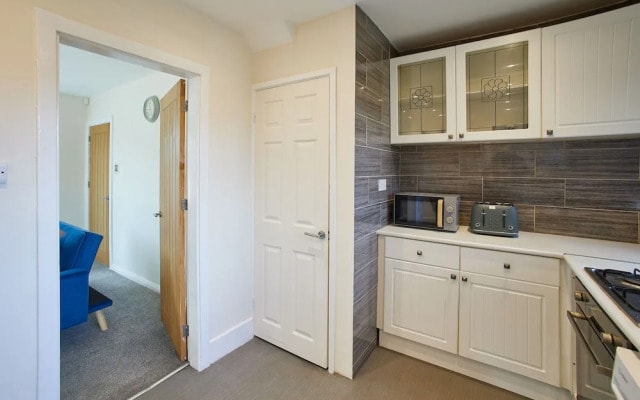 Host Stay Highwood Avenue