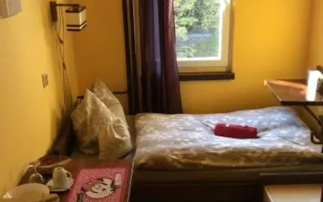 Mika Rooms