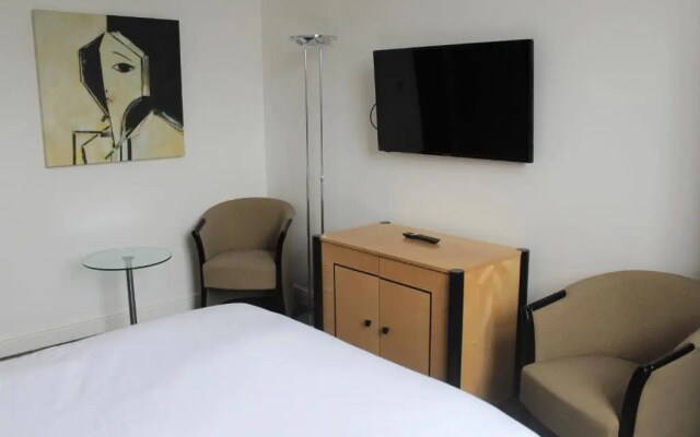 Park Hotel & Apartments