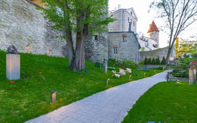 Stay in a real medieval tower (lower floors)
