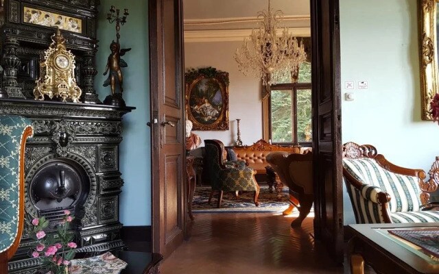 Romantic Chateau Krasna Lipa