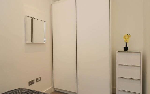 Flat 53