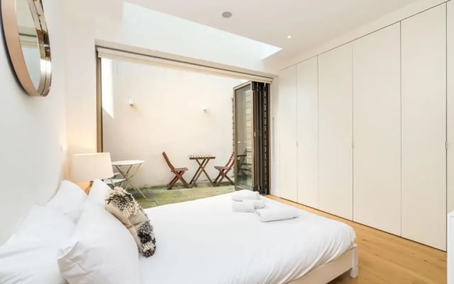 Styled 2Bed2Bath Duplex + Patio near Oxford Circus