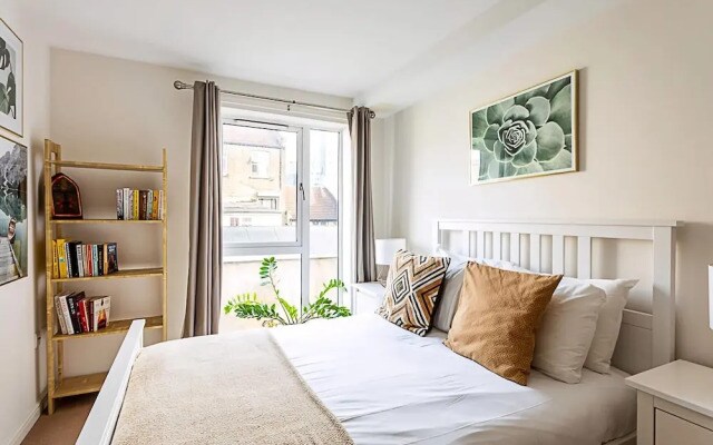 Bright Flat in Historic Whitechapel