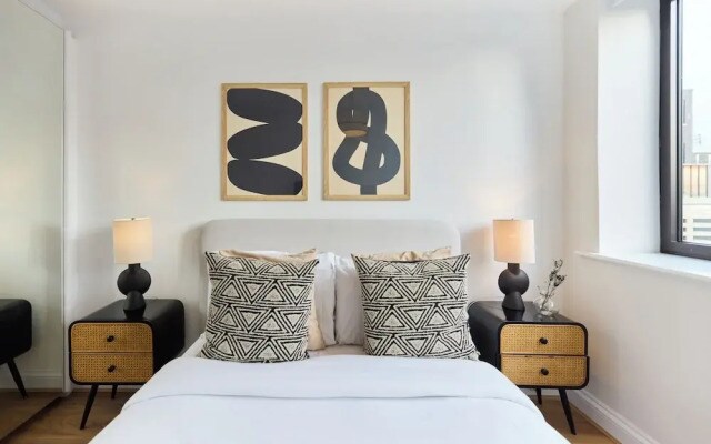 The Goodge Street Place - Bright 2bdr Flat