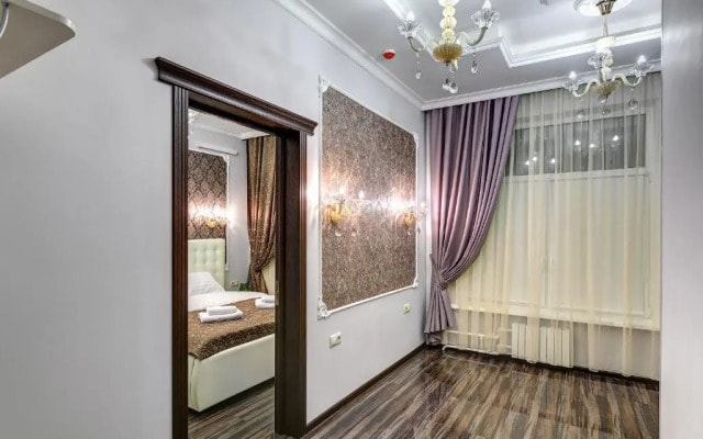 City Hotel