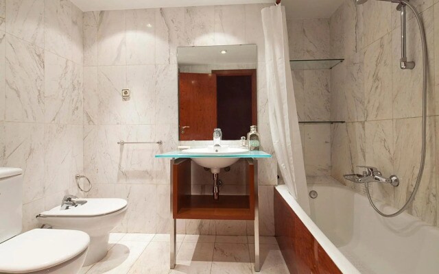 My Space Barcelona- Bonanova for 8 people