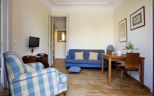 Gran Via - Three Bedroom Apartment