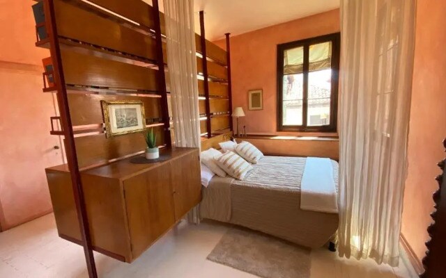 CA' ROMANTICA - BIG APPARTMENT at ACCADEMIA