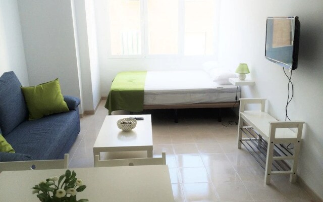 Holidays2Malaga Terrace Center Apartments