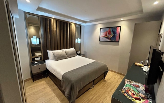 The Roomy Hotel Nisantası