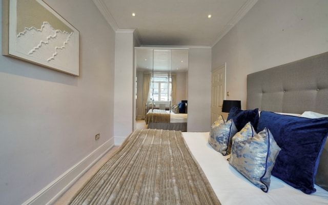 Hertford Flat 13