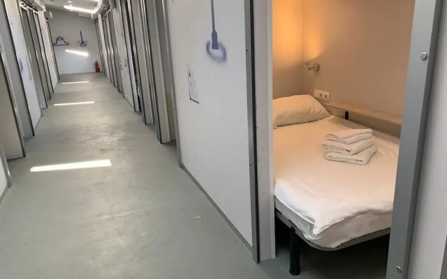 Happy Island - Hostel