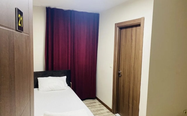 Metatron Suit Hotel