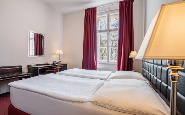 EA Hotel Tosca