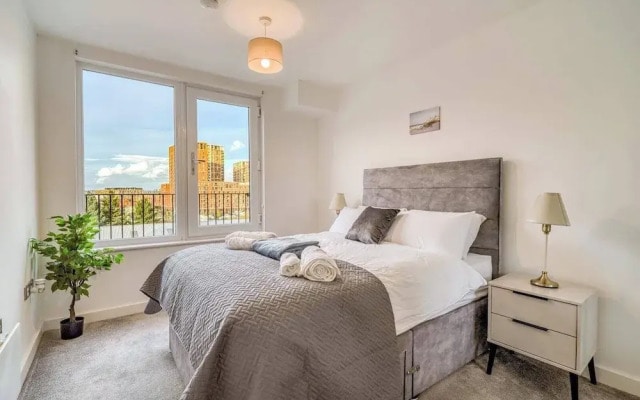 Salford Duplex Apartment - Near City Center