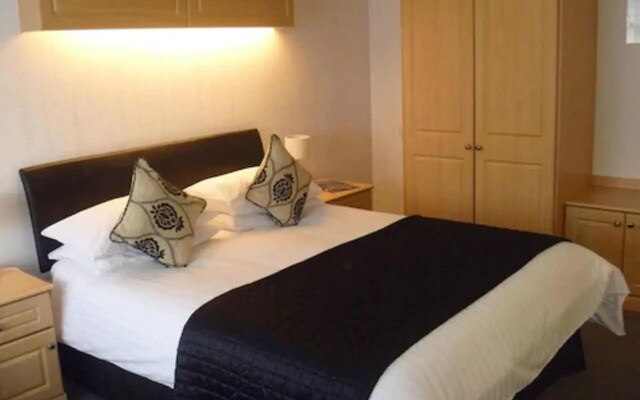 Deanwater Hotel