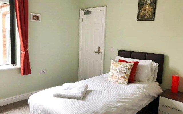 Sidings Holt - whole house sleeps up to 7